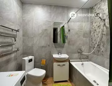 1-комнатная квартира, этаж 8 из 8, 45 м²