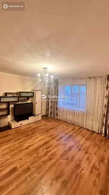 3-комнатная квартира, этаж 6 из 10, 80 м²