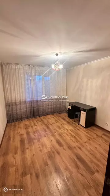 3-комнатная квартира, этаж 6 из 10, 80 м²