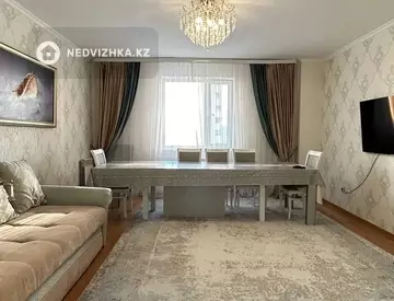 3-комнатная квартира, этаж 4 из 14, 80 м²