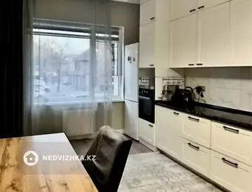 3-комнатная квартира, этаж 2 из 17, 102 м²