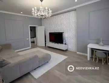 3-комнатная квартира, этаж 7 из 12, 106 м²