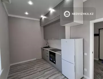 1-комнатная квартира, этаж 10 из 12, 44 м²