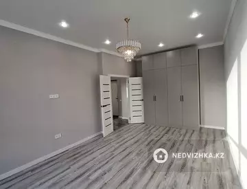 1-комнатная квартира, этаж 10 из 12, 44 м²