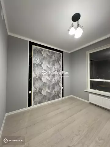 2-комнатная квартира, этаж 4 из 9, 38 м²