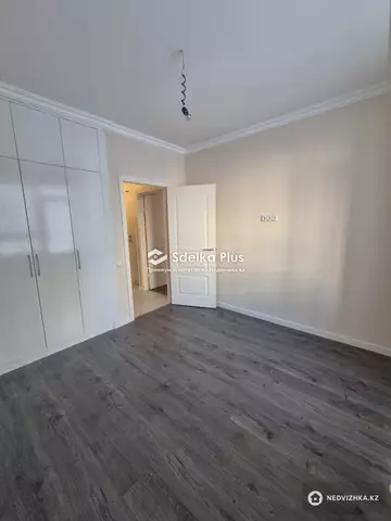 2-комнатная квартира, этаж 2 из 9, 42 м²