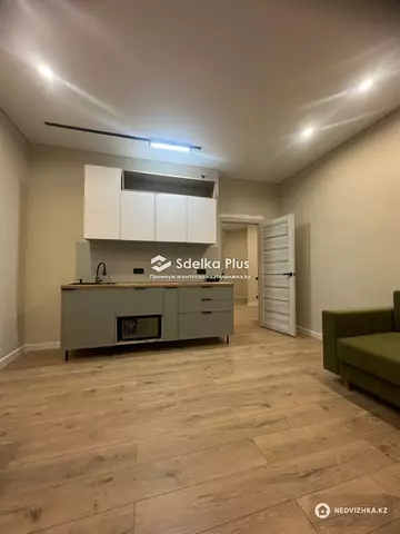 2-комнатная квартира, этаж 4 из 20, 60 м²