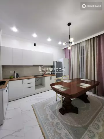 2-комнатная квартира, этаж 10 из 10, 65 м²