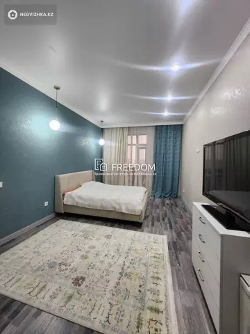 2-комнатная квартира, этаж 10 из 10, 65 м²