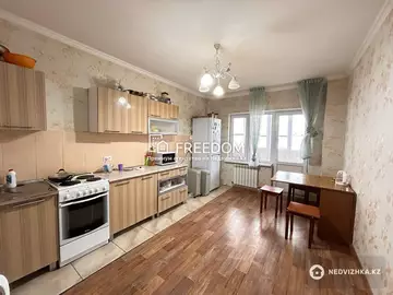 3-комнатная квартира, этаж 3 из 7, 116 м²