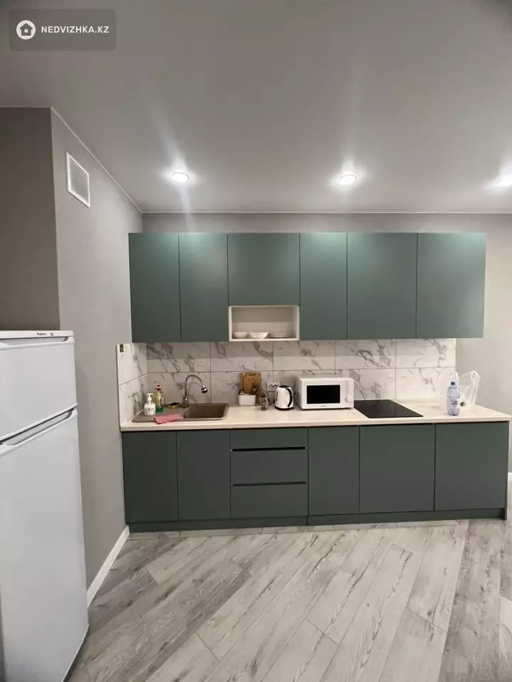 45 м², 2-комнатная квартира, этаж 2 из 12, 45 м², посуточно, изображение - 1