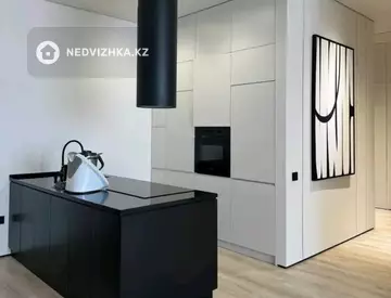 4-комнатная квартира, этаж 2 из 8, 104 м²