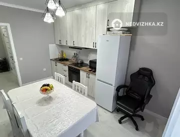 1-комнатная квартира, этаж 12 из 12, 39 м²