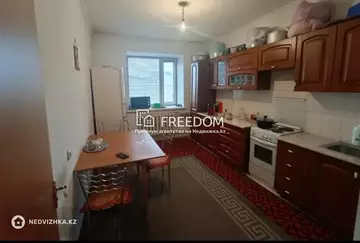 2-комнатная квартира, этаж 9 из 9, 84 м²
