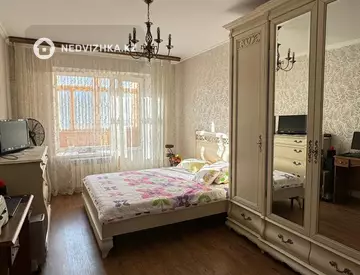 2-комнатная квартира, этаж 4 из 5, 56 м²