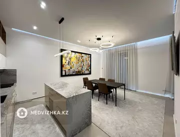 3-комнатная квартира, этаж 3 из 3, 178 м²