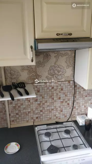 2-комнатная квартира, этаж 3 из 5, 48 м²