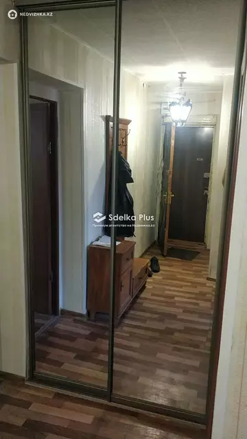 2-комнатная квартира, этаж 3 из 5, 48 м²