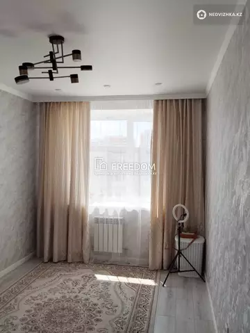 2-комнатная квартира, этаж 9 из 9, 39 м²