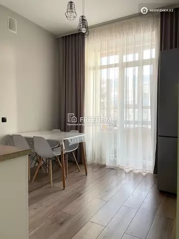 1-комнатная квартира, этаж 8 из 9, 38 м²