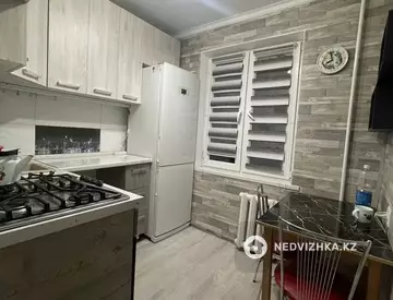 2-комнатная квартира, этаж 3 из 4, 45 м²