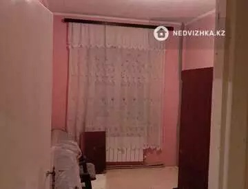 3-комнатная квартира, этаж 4 из 5, 70 м², на длительный срок