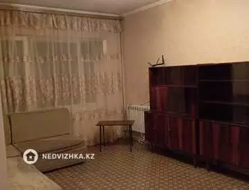 3-комнатная квартира, этаж 4 из 5, 70 м², на длительный срок