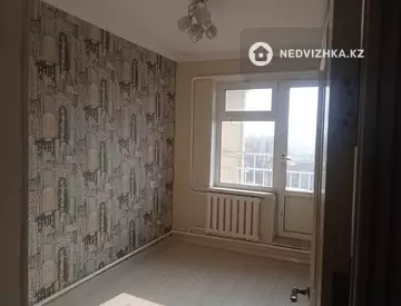 4-комнатная квартира, этаж 4 из 4, 79 м²