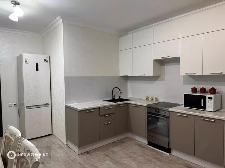 78 м², 2-комнатная квартира, этаж 4 из 12, 78 м², на длительный срок, изображение - 1