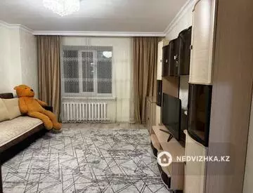 2-комнатная квартира, этаж 4 из 12, 78 м², на длительный срок