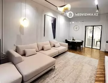 3-комнатная квартира, этаж 4 из 8, 110 м²