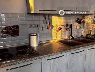 2-комнатная квартира, этаж 18 из 21, 65 м²