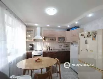 3-комнатная квартира, этаж 1 из 9, 87 м²