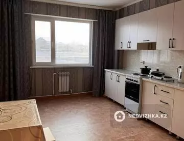 1-комнатная квартира, этаж 3 из 9, 53 м²