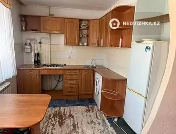 1-комнатная квартира, этаж 4 из 5, 30 м²