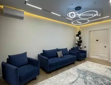 4-комнатная квартира, этаж 2 из 10, 124 м²