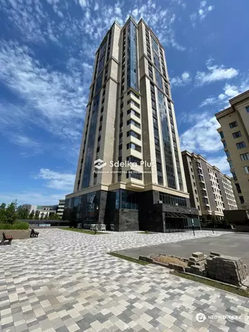 3-комнатная квартира, этаж 5 из 21, 106 м²