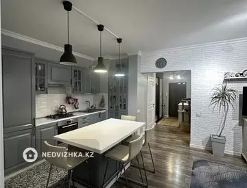 3-комнатная квартира, этаж 3 из 9, 81 м²