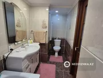 3-комнатная квартира, этаж 1 из 9, 68 м²