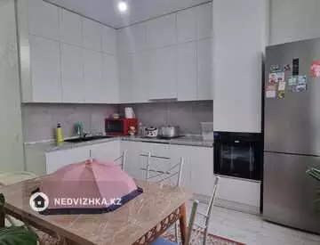 3-комнатная квартира, этаж 7 из 10, 77 м²