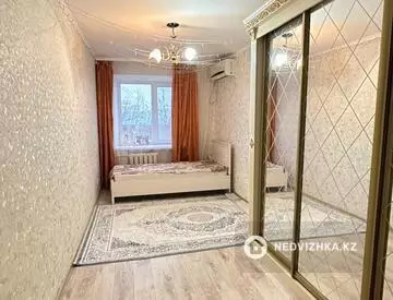 3-комнатная квартира, этаж 4 из 5, 57 м²