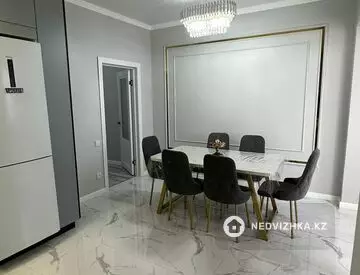 3-комнатная квартира, этаж 3 из 3, 109 м²