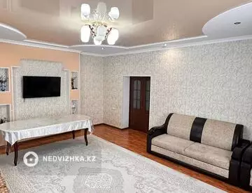 4-комнатный дом, 8 соток, 136 м²