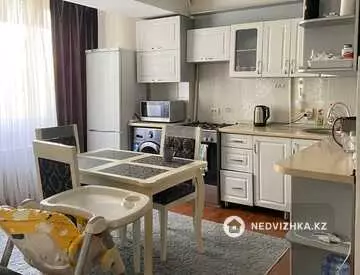 2-комнатная квартира, этаж 4 из 5, 56 м²