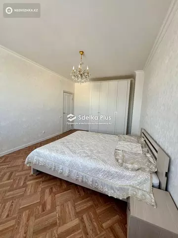 2-комнатная квартира, этаж 12 из 12, 68 м²