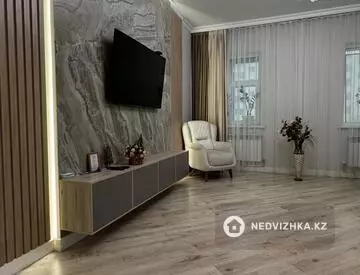 2-комнатная квартира, этаж 3 из 12, 75 м²