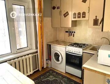 1-комнатная квартира, этаж 1 из 5, 30 м²