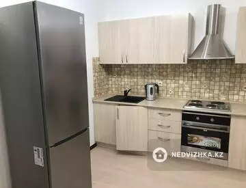 2-комнатная квартира, этаж 2 из 9, 60 м²