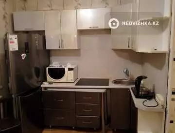 1-комнатная квартира, этаж 8 из 10, 37 м²