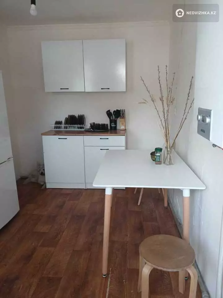 80 м², 6-комнатный дом, 3.2 соток, 80 м², изображение - 1